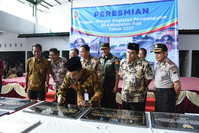 Bupati Haryanto Resmikan Proyek Pembangunan di Kabupaten Pati