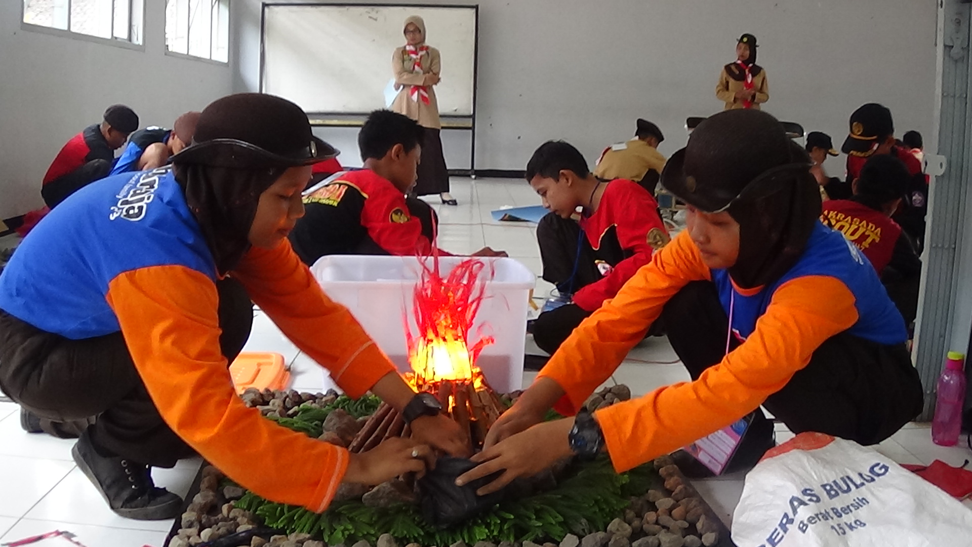 SMP N 8 PURWOKERTO JAWARA JELAJAH GALANG 2018