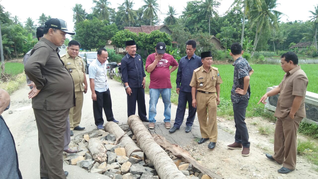 Ketua  Komisi C Pastikan Gorong Gorong Penghubung Antar Desa Didesa Sinar Palembang Akan Segera Di Perbaiki 