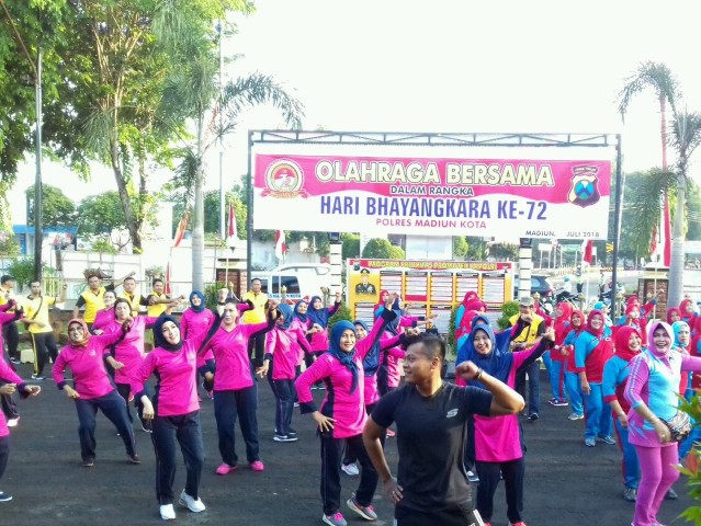 HUT Bhayangkara Ke 72, Kodim Madiun Ikut Meriahkan Senam Bersama Polres Madiun Kota