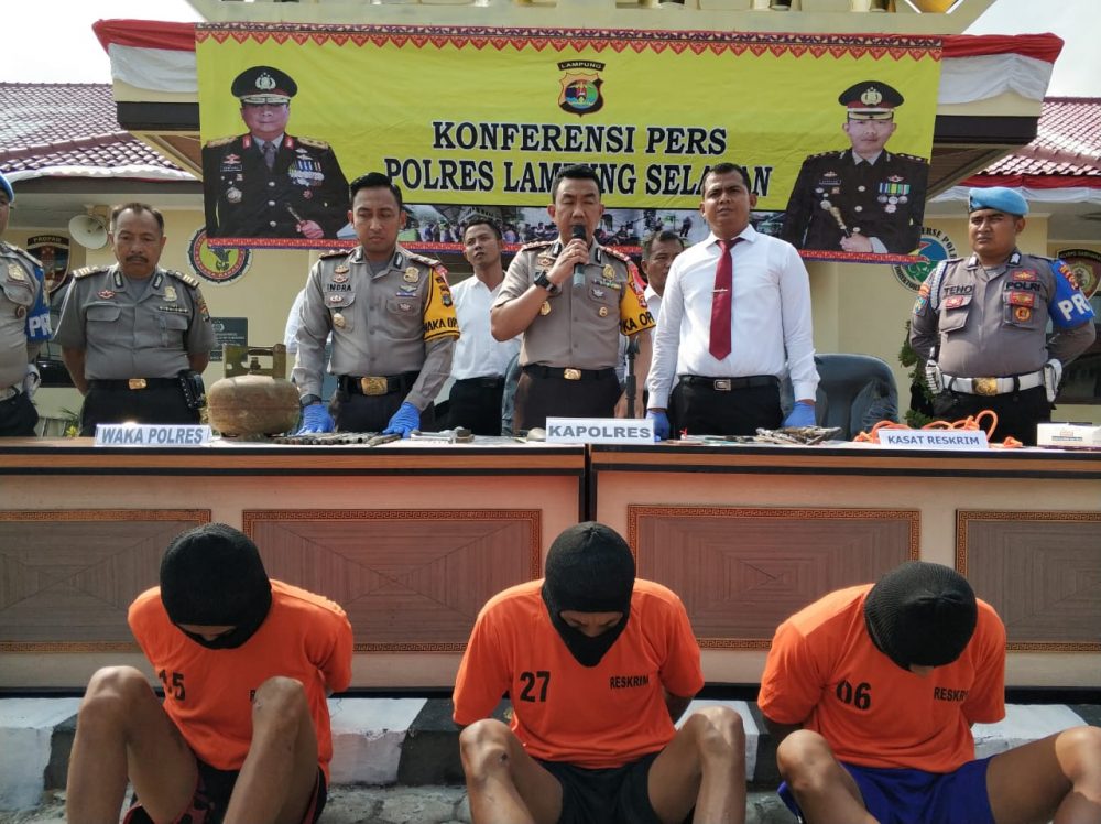 Dua Pelaku Pencuri Spesialis Sarang Burung Walet Di Lamsel Jadi DPO