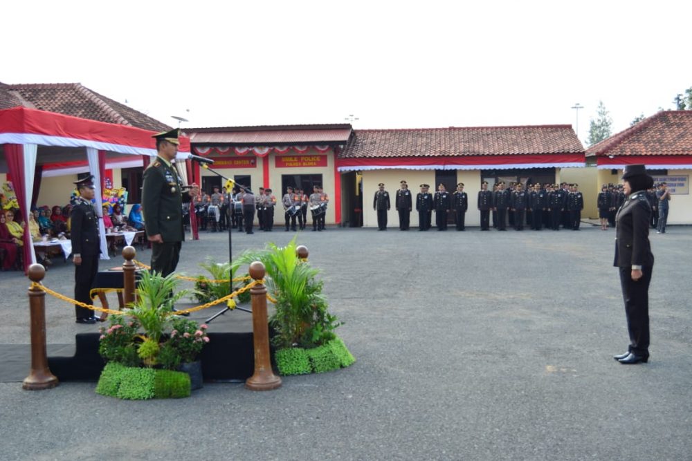 Peringatan Hari Ulang Tahun Bhayangkara ke-72 Di Blora, Dengan  Inspektur Upacara Komandan Kodim 0721/Blora