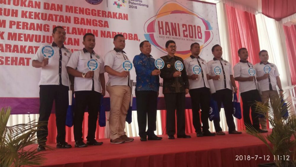 Sejumlah Anggota Polres Lampung Selatan Terima Penghargaan