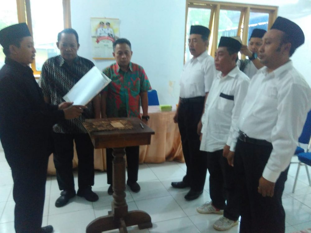Mengundurkan Diri, PPK Tambakromo Lantik PAW PPS Desa Tambakromo