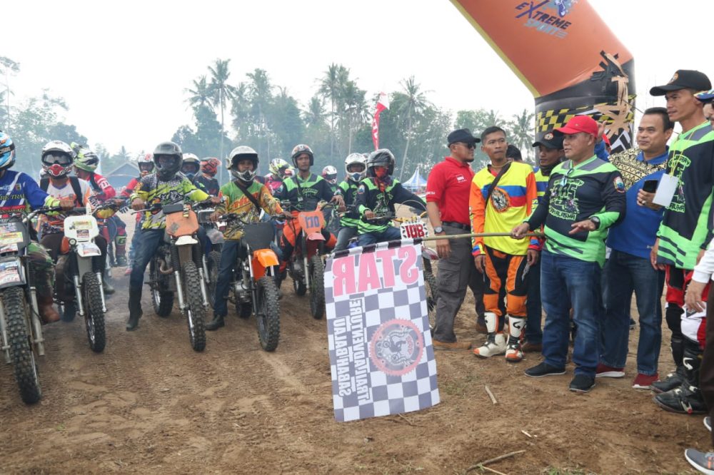 Secara Resmi Nanang Ermanto Lepas 500 Raider Trail Adventure