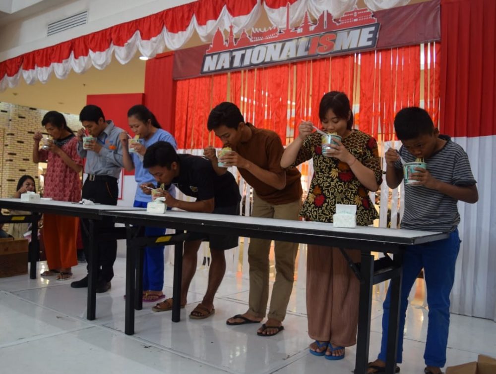 HUT Ke-73 RI: Artos Group Gelar Upacara Bendera di Parkiran Mall