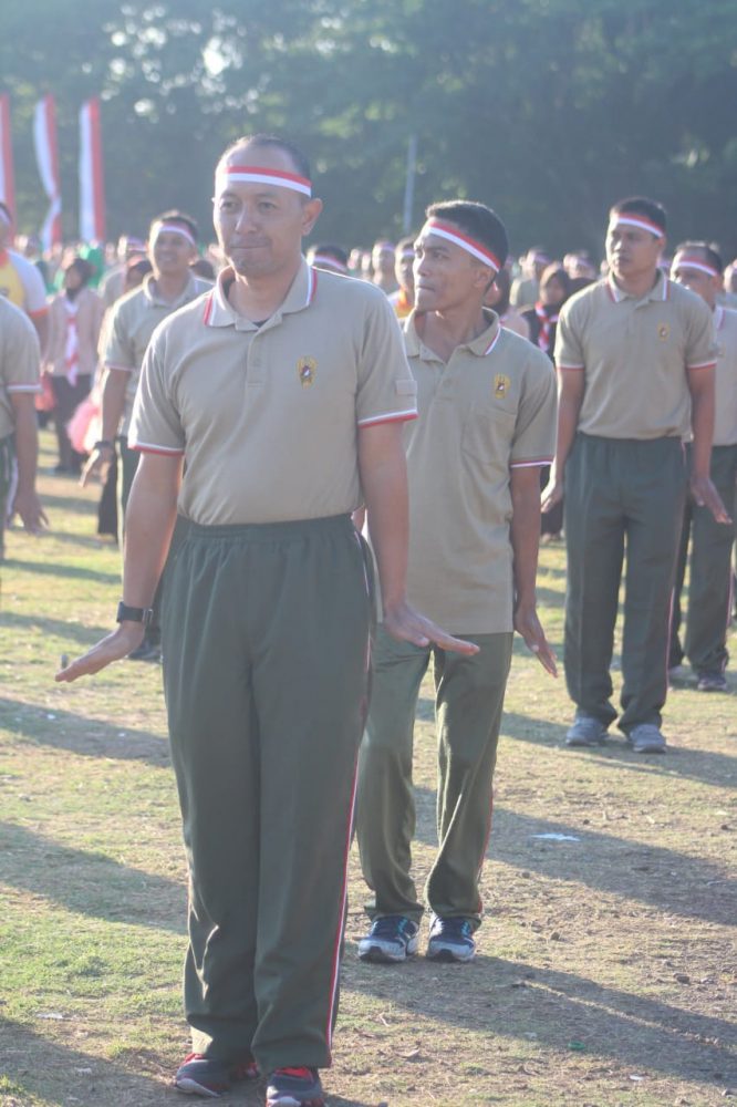 Kodim Pati Ikut Rekor Muri Senam Gemu Femire di Korem 073/MKT