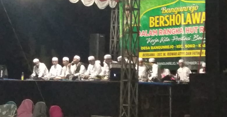 Bangunrejo Besholawat Ribuan Warga Hadir