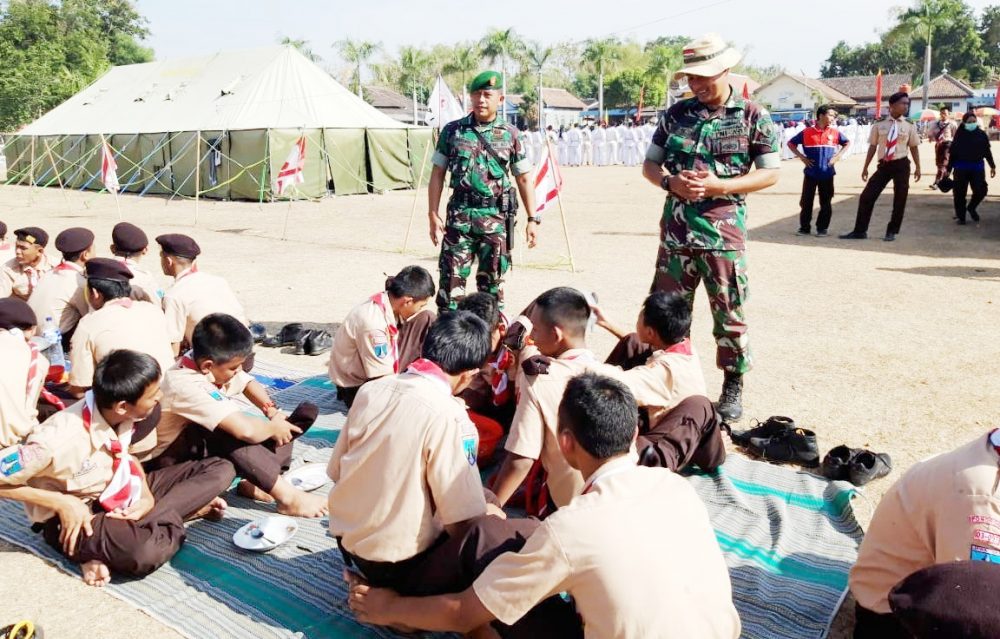 Gugus Depan SMKN 1 Jenangan Melaksanakan Kegiatan Penerimaan Tamu Ambalan