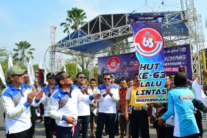 lomba Safety Riding Dalan Rangka Hari Ulang Tahun Polisi Lalu Lintas yang ke 63 Kepolisian Resor Blora
