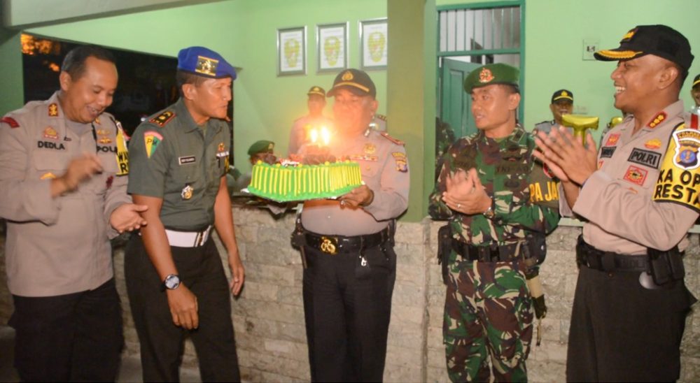 Kejutan, Tengah Malam Kapolresta Beri Kejutan Korem091/ASN