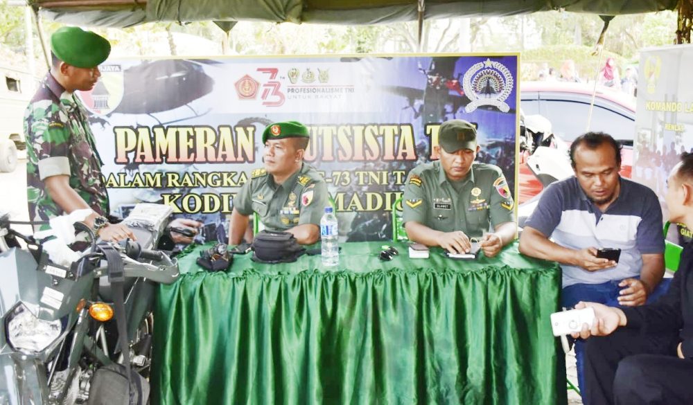 Stand Pameran Alutsista Kodim 0803/Madiun Turut Meriahkan HUT TNI Ke 73
