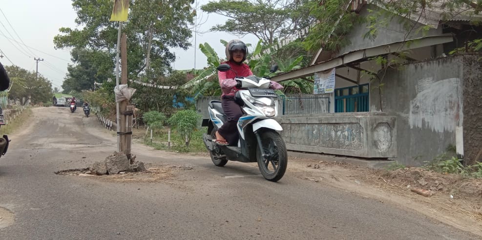 Sebulan Jebol, Gorong-Gorong Desa Bumijaya Tak Kunjung Diperbaiki