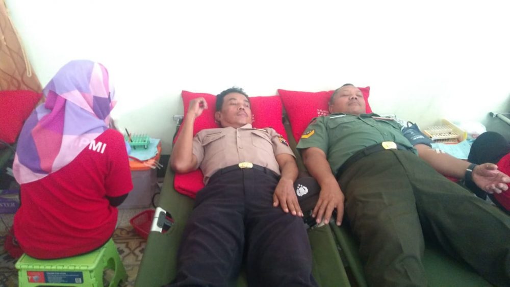 Polres Blora Laksanakan Bhakti Sosial Donor Darah Di Kodim 0721 Dalam HUT TNI ke 73
