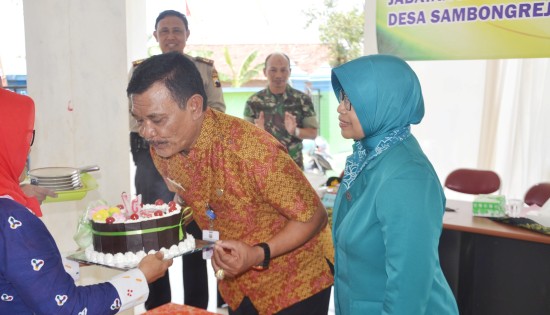 Kejutan Untuk Camat Ngawen Saat Serah Terima Jabatan Kepala Desa