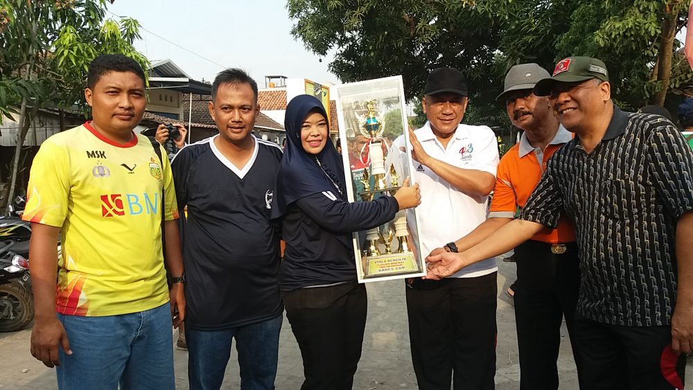 Wabup Masrur Masykur Buka Piala Kades Penanggualan Cup 2018