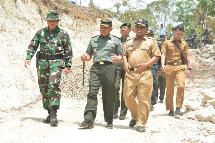 TMMD Mengembangkan Potensi Wisata Pantai Pangasan Pacitan