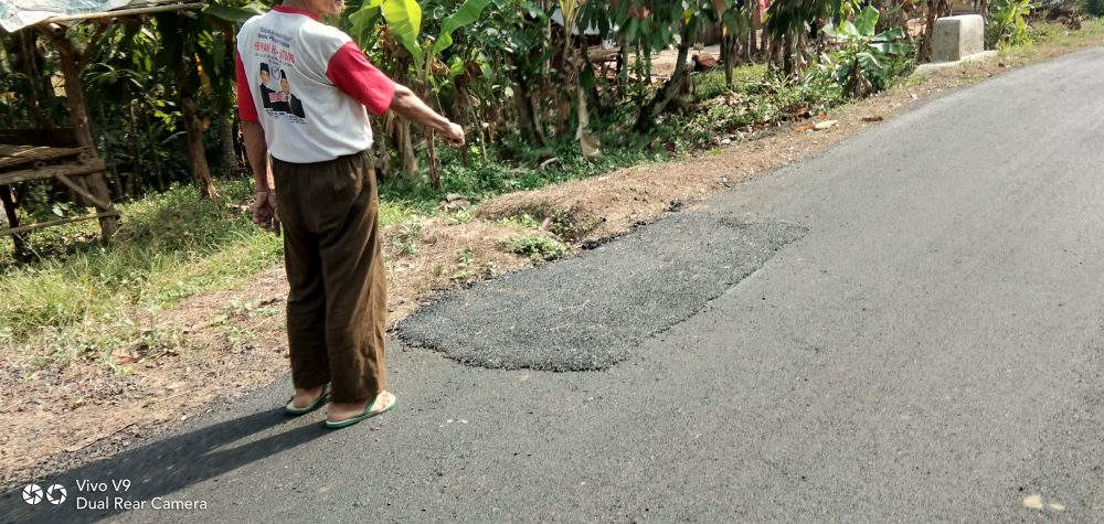Pembangunan Jalan Didesa Sukabanjar Tak Sesuai Harapan Warga