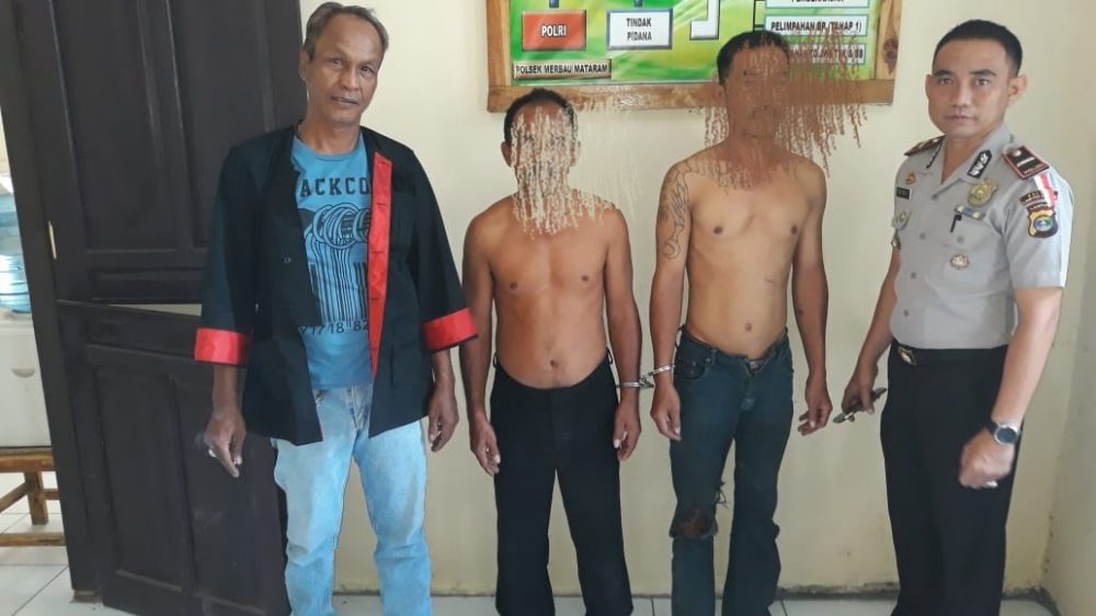 Dua Orang Warga Lamsel Membawa Sajam Diamankan Polisi