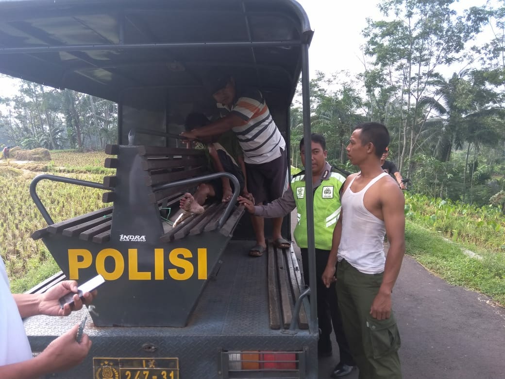 Warga Rempoah dan Kemutugkidul Banyumas Temukan Orang Hanyut