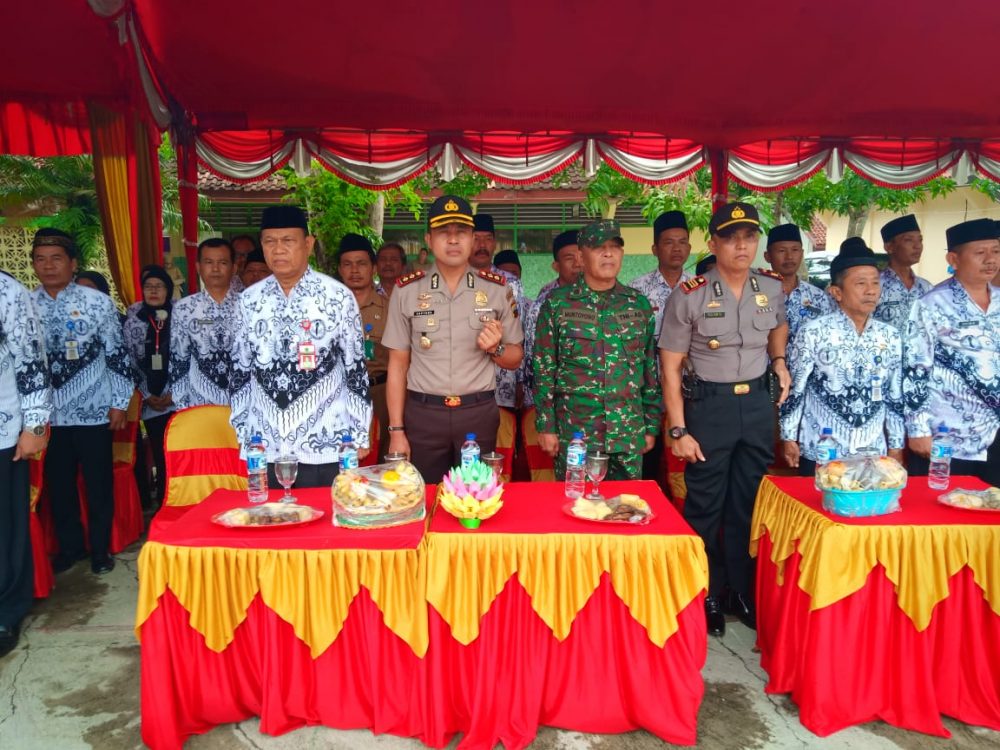 Peringatan Upacara HUT PGRI ke 73 di Hadiri Pula Kapolres Blora