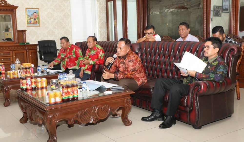 Nanang Ermanto, Minta Penghargaan Yang Didapat Di Imbangi Dengan Kinerja Yang Baik