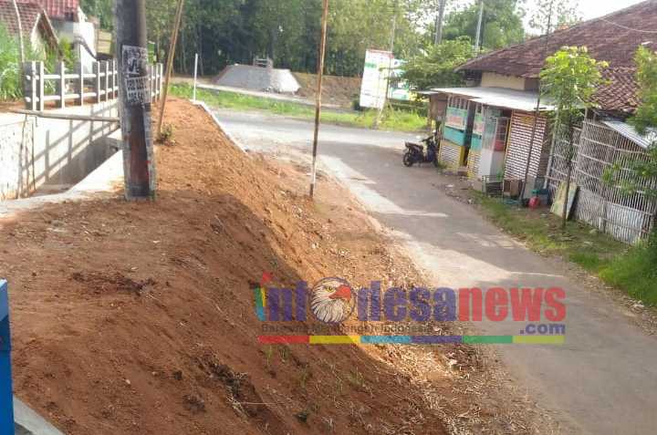 Di keluhkan, Saluran Irigasi Logung Resahkan Warga Tanjungrejo