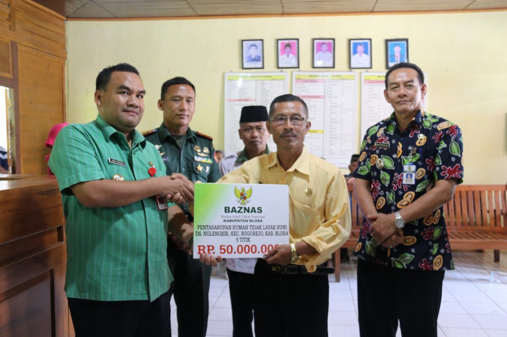 Baznas Kabupaten Blora Rehabilitasi  5 Unit Rumah