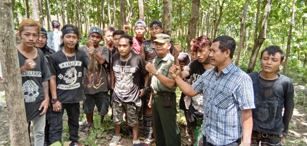 Kasi Ter Makutarama : ”Terimakasih Partisipsi Anak-Anak Punk di TMMD