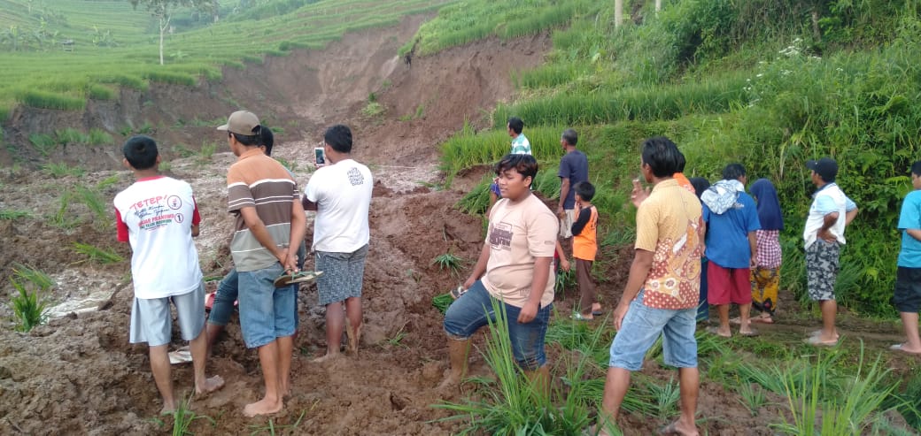 Tanah longsor Terjadi  Di Dukuh Cendol Desa Jepalo – Pati