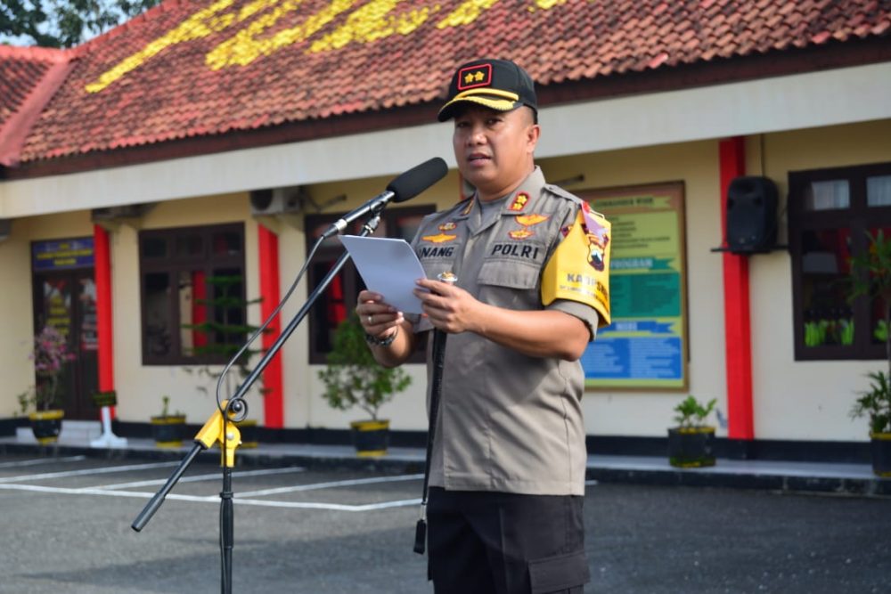 Anggota Polres Blora Di Larang Tinggalkan TPS.