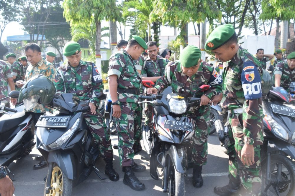 Sebelum Cuti Lebaran, Kendaraan Anggota Korem 081/DSJ Diperiksa Kelayakannya
