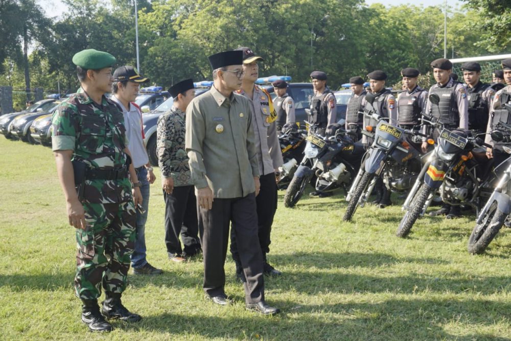 Dandim Ngawi Bersama Para Danramil Dan Danpos Ikuti Apel Pergeseran Pasukan Pam Pilkades Serentak 2019