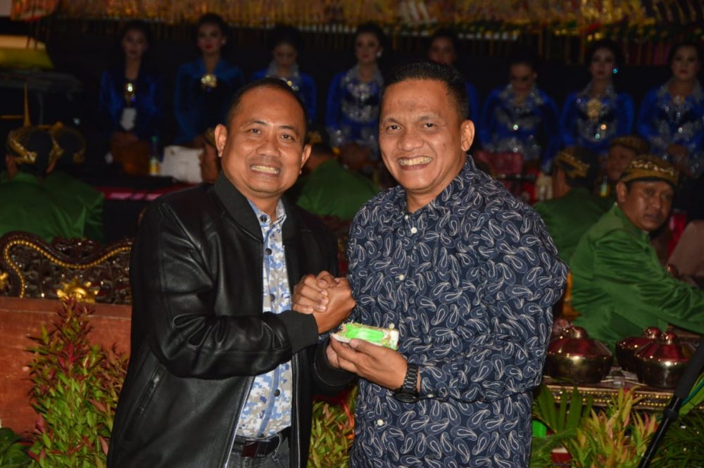 Peringati HUT Bhayangkara Ke-73, Danrem 081/DSJ Sampaikan Harapan ke Kapolresta Madiun