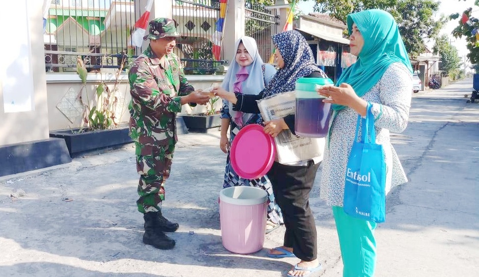 Tidak Tinggal Diam, Ini Peran Ibu-Ibu PKK Di TMMD Kalikondang