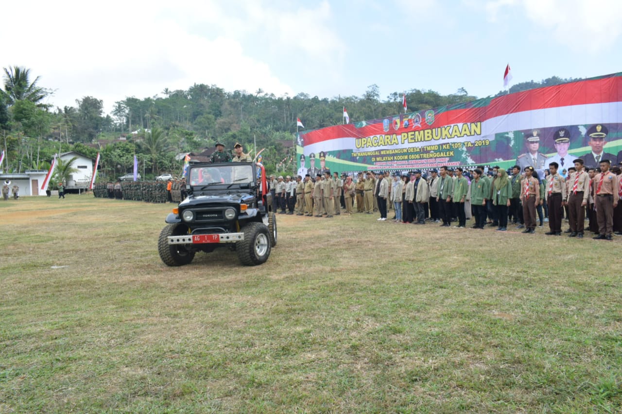Bupati Trenggalek Buka TMMD ke-105 dan Satgas Cerita Sejarah Kemanunggalan TNI