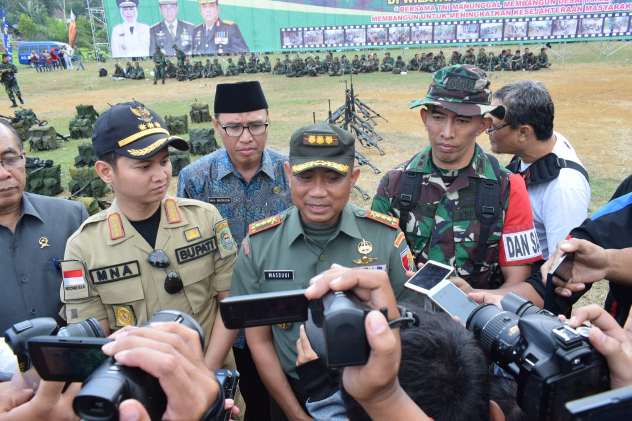 Danrem 081/DSJ : Melalui TMMD Ke-105, Kita Percepat Pembangunan   