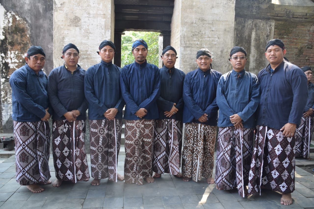 Bupati Madiun Di Dampingi Dandim 0803/Madiun Beserta Jajaran Forkopimda Ziarah Ke Mantan Bupati Madiun