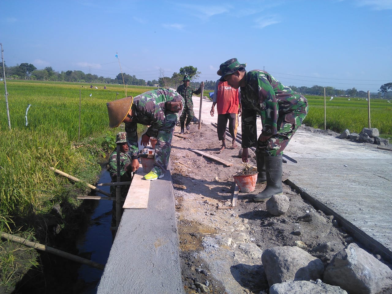 Talud TMMD Reguler 105 Kodim Klaten Sudah Memasuki Tahap Finishing
