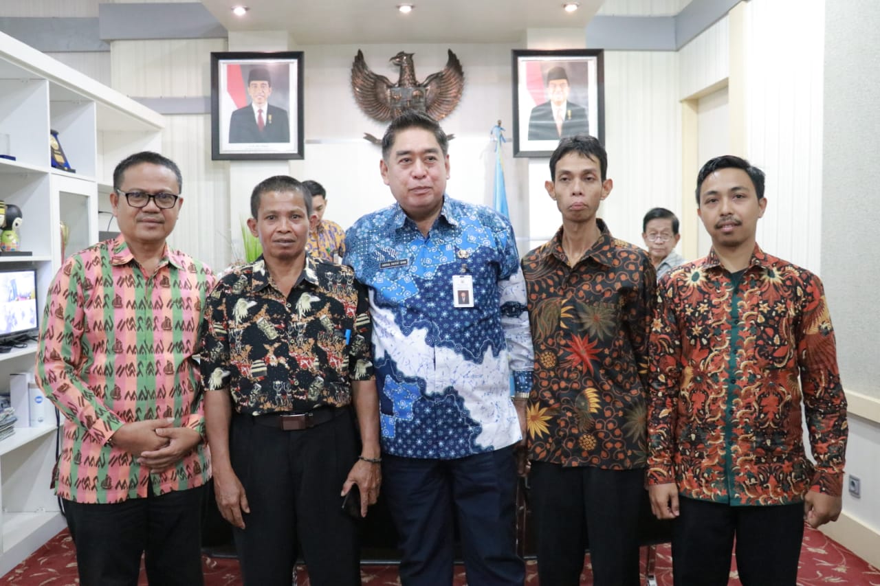 Perpustakaan Tudang Sipulung Puncak Indah Audiens Gubernur Sulsel
