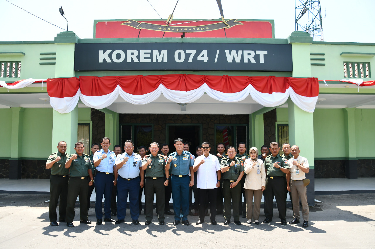 Danrem 074/WarastratamaTerima Kunjungan Kapuslitbang Strahan Kemhan RI