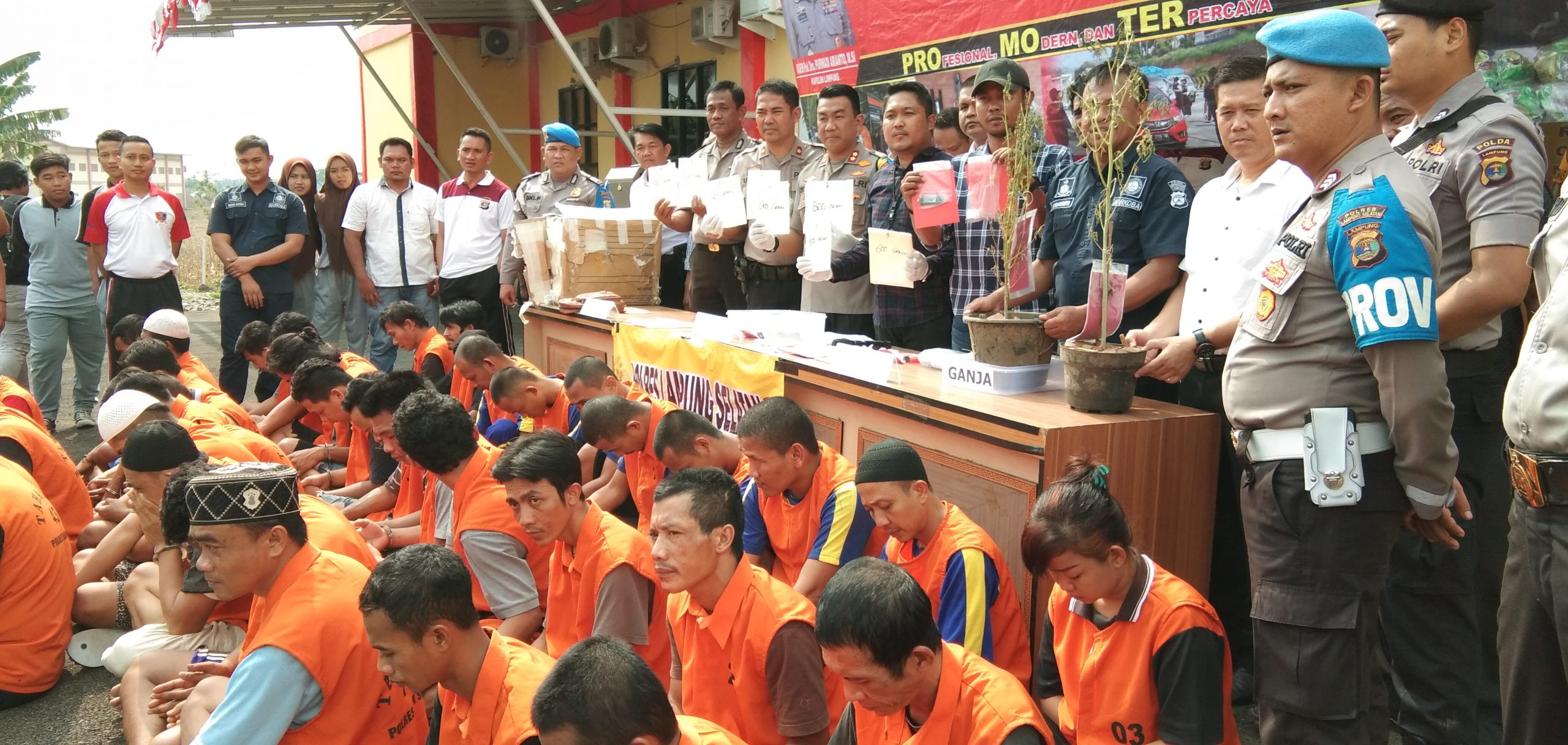 Kurun Waktu 14 Hari Jajaran Polres Lamsel Amankan 59 Tersangka