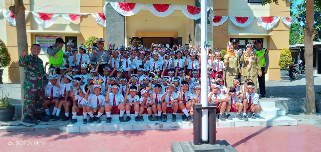 Serka Matwira Dan Siswa/Siswi SDN TOGOGAN 01 Dukung Saudara Papua