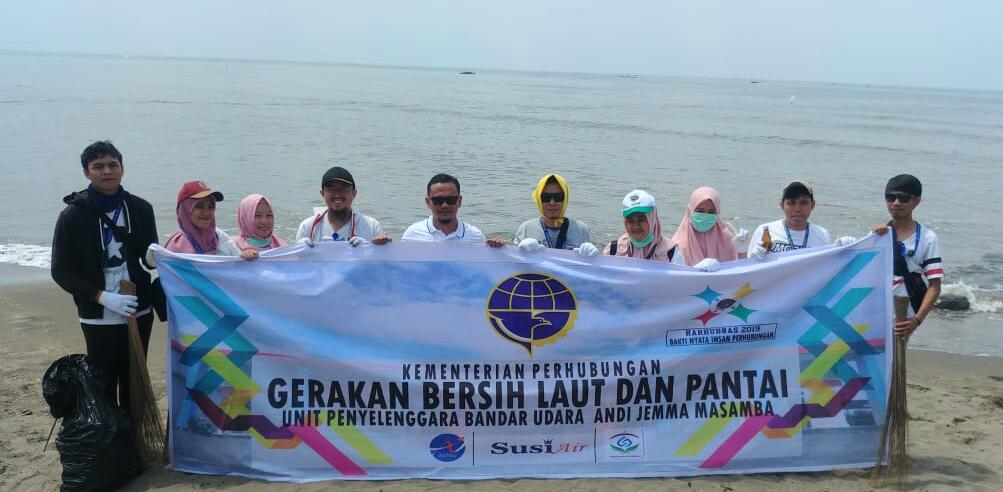 UPBU Andi Djemma Masamba Bersih-Bersih Laut di Munte