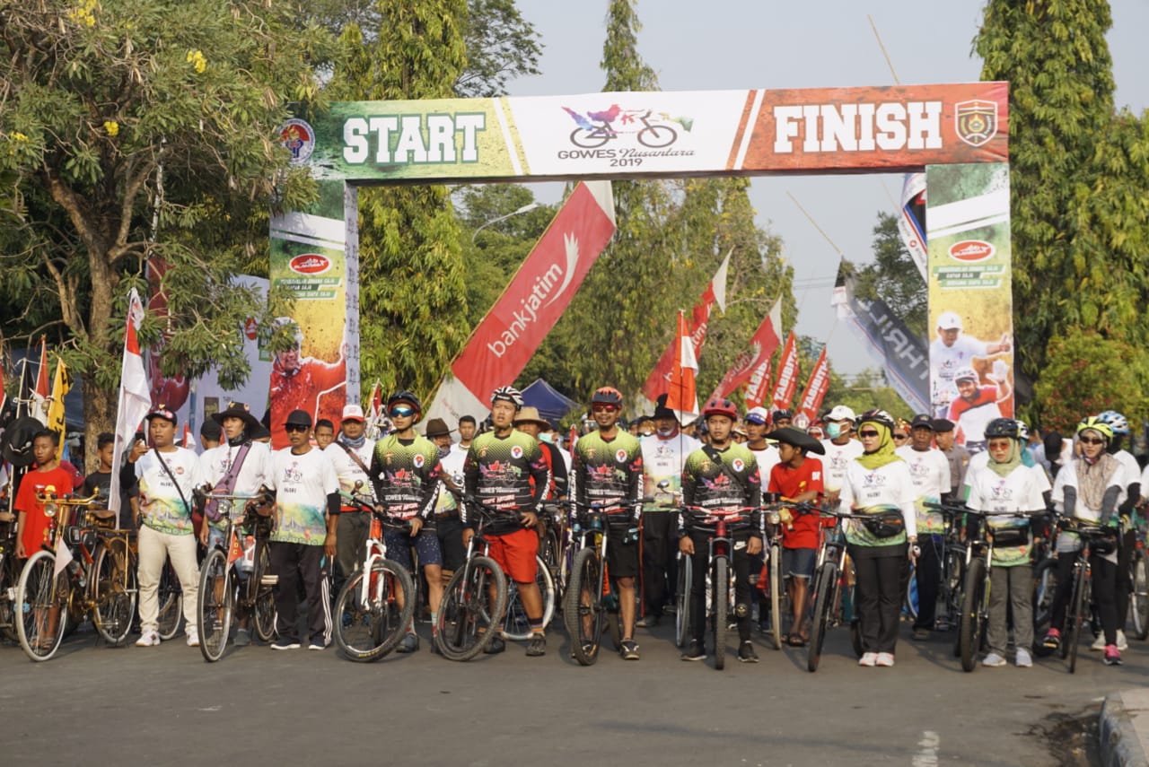 Kasdim Ngawi Bersama Jajaran Forkopimda Ikuti Gowes Nusantara 2019