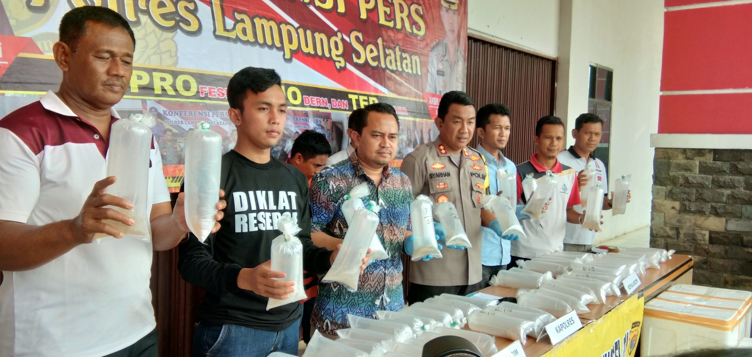 Satreskrim Polres Lampung Selatan Gagalkan Penyelundupan Baby Lobster