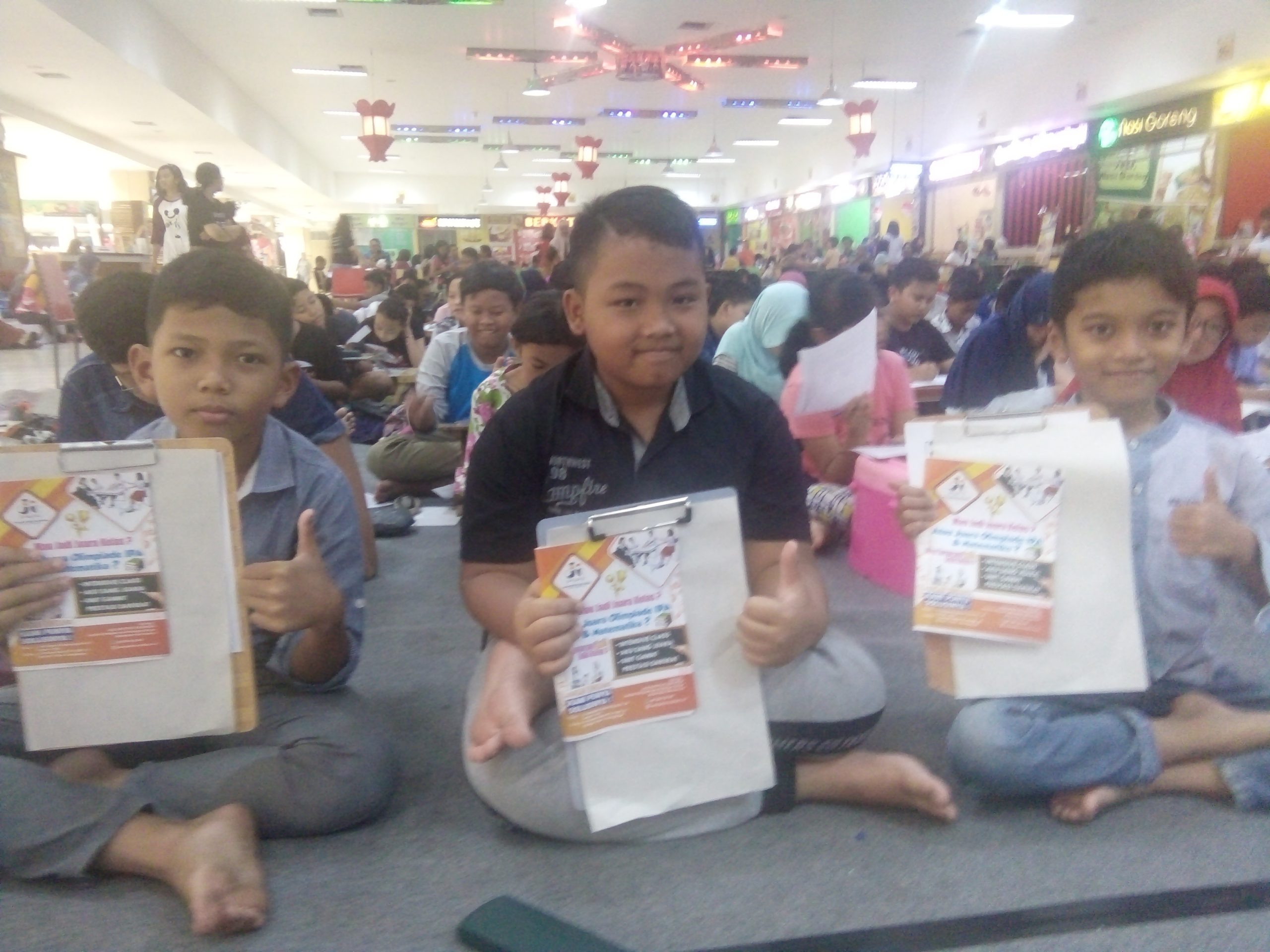 Dari event Try Out UN SD di Palur Plaza; Orang Tua dan Siswa Mengaku Sangat Senang