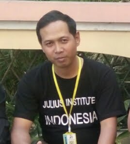 Purwono (Ketua Panitia Try Out Akbar Julius Institute Indonesia); “Semoga Nilai UN Tahun Depan Memuaskan, Salam Juara !”