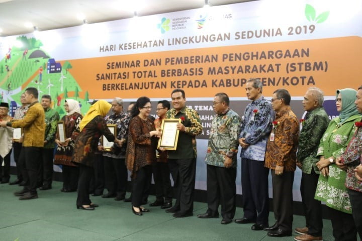 Blora Terima 2 Penghargaan Dari Menteri Kesehatan RI