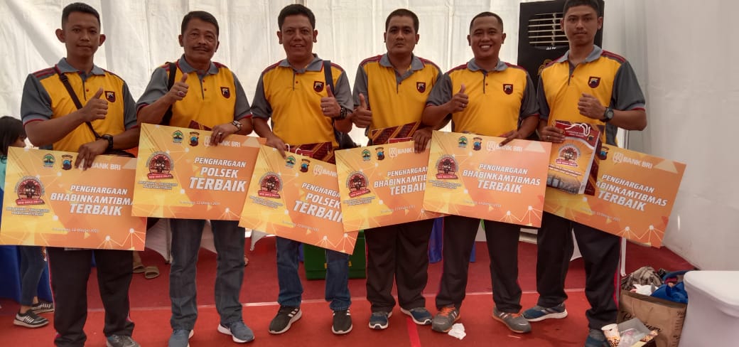 2 Polsek dan 4 Bhabinkamtibmas Polres Blora Raih 10 Besar Terbaik Se Polda Jateng.